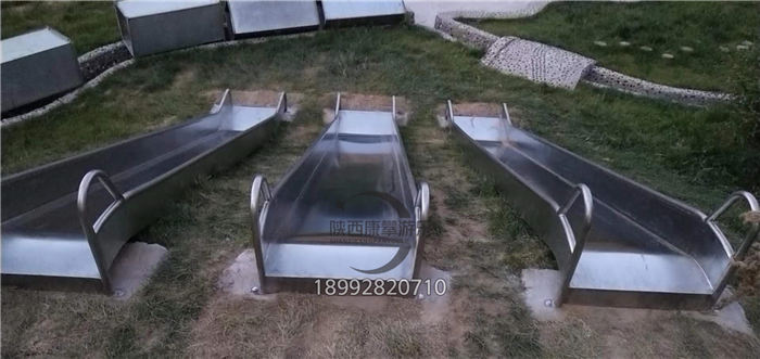 延安市吴起县第八幼儿园不锈钢平板滑梯案例