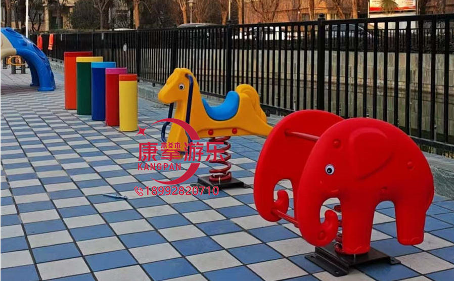 西安未央区某小区游乐设