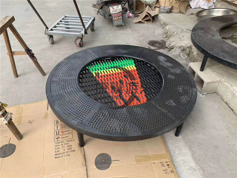 户外地面蹦床