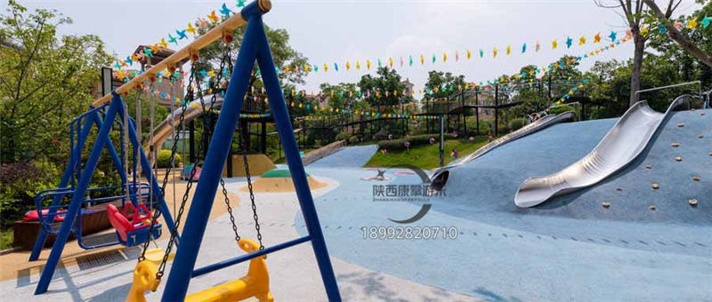 户外儿童滑梯