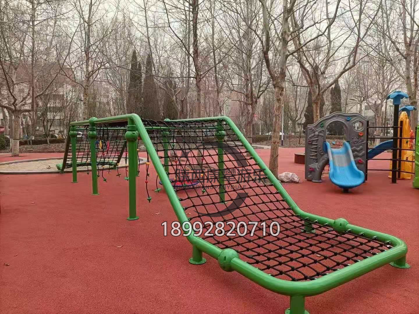户外大型爬网