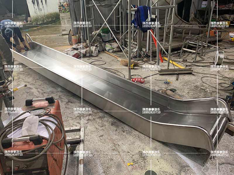 不锈钢滑梯生产过程