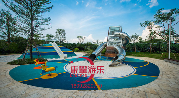 户外儿童乐园
