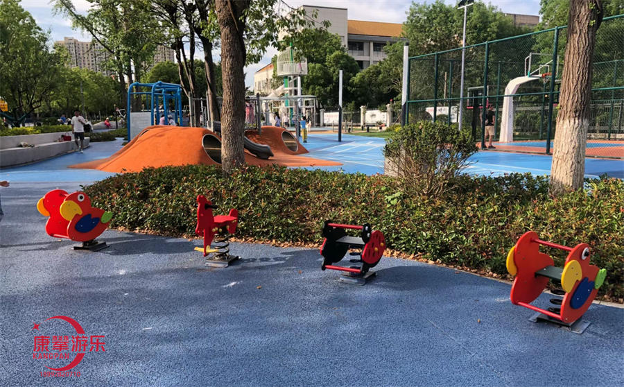 摇马 摇马