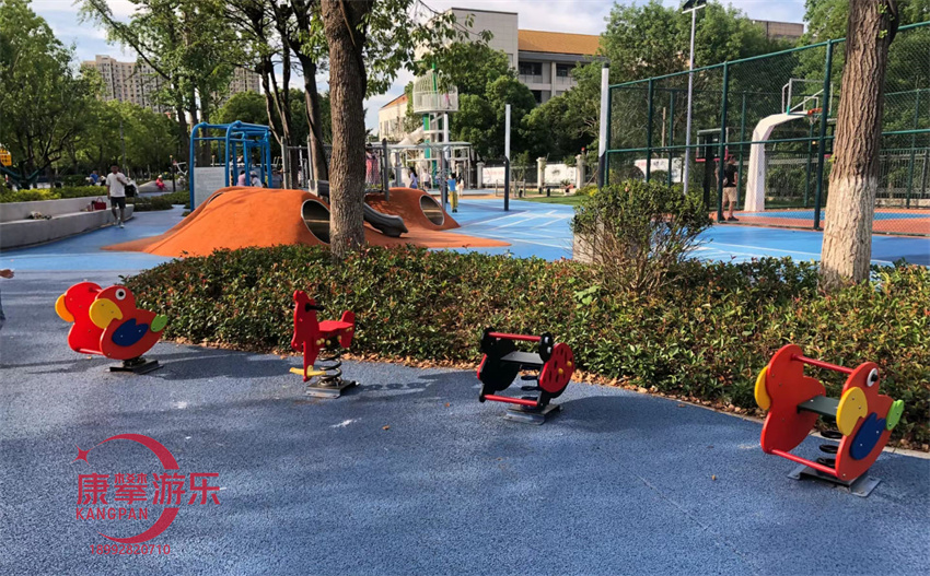 摇马 摇马
