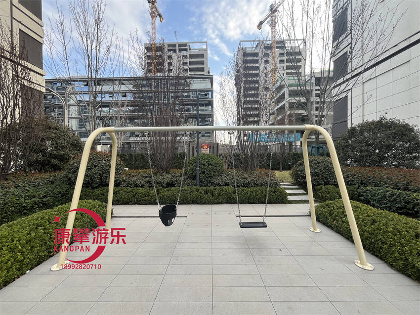 秋千