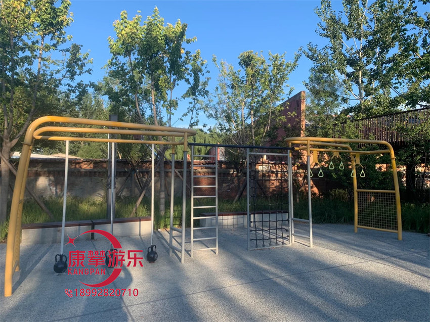 多功能训练设施 多功能训练设施