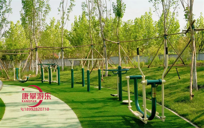户外健身器材