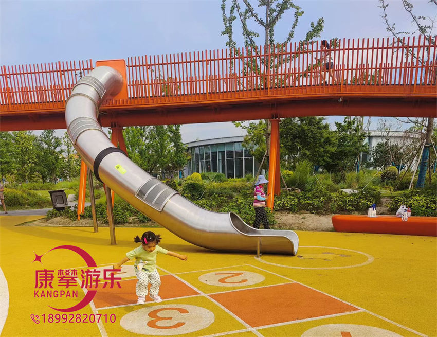 不锈钢滑梯 不锈钢滑梯