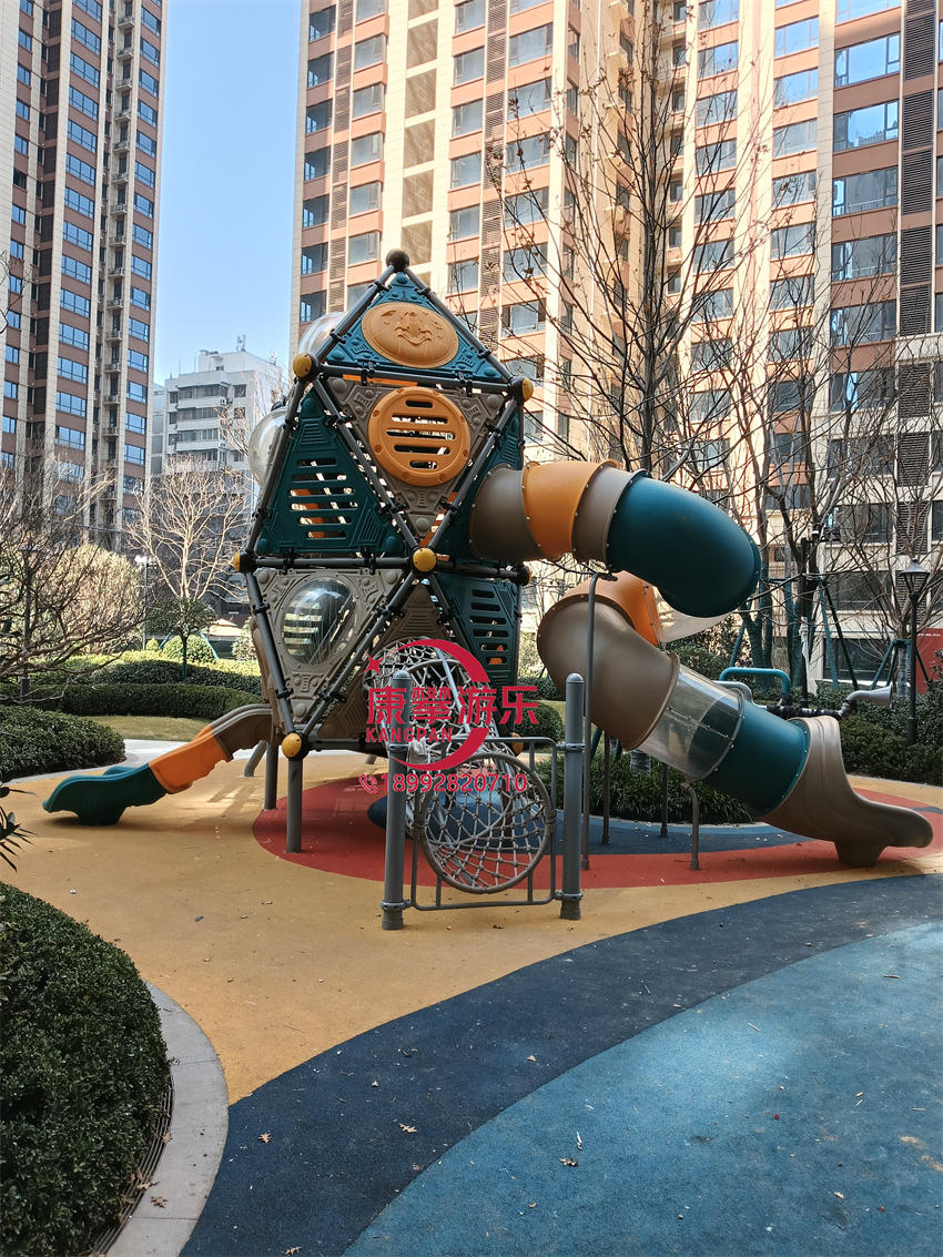 西安小区树屋造型塑料滑梯