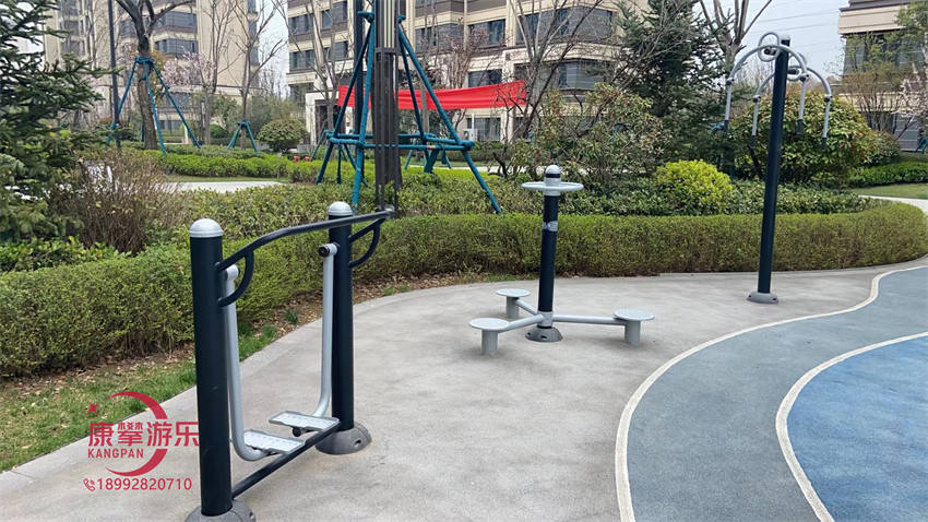 户外健身器材