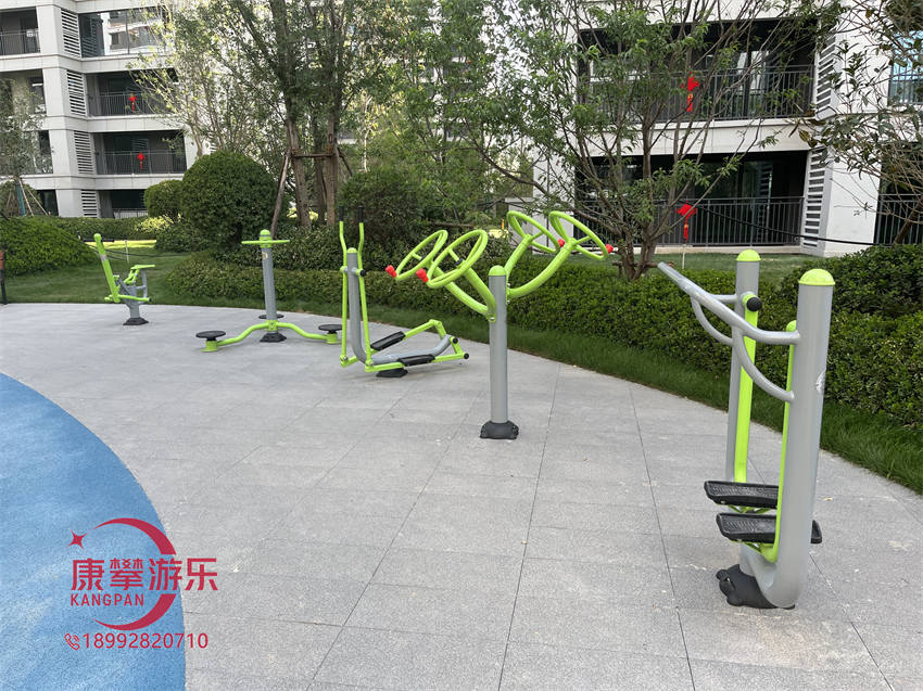 户外健身器材