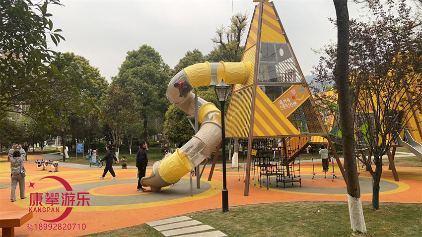 儿童游乐设施