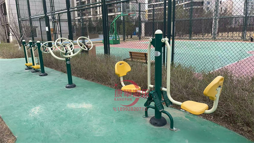 户外健身器材