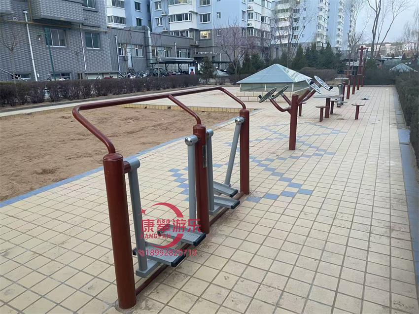 户外健身器材