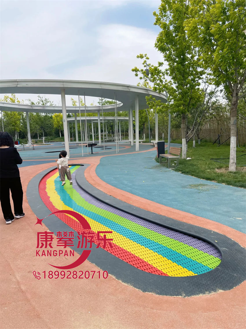 地埋蹦床