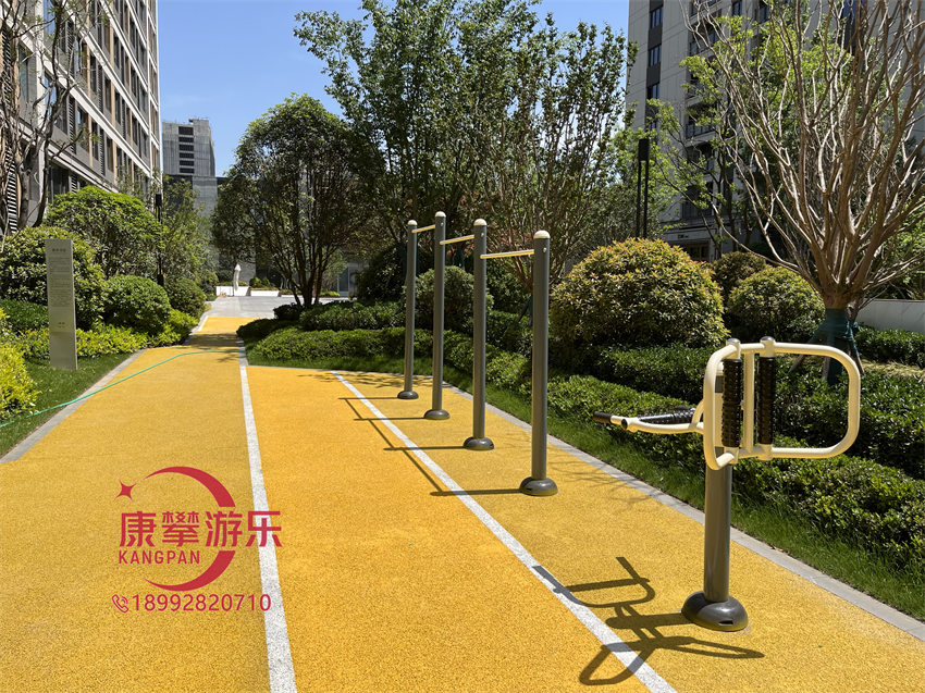 户外健身器材